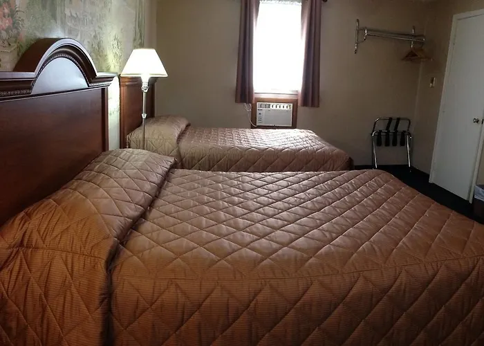 Queen Room